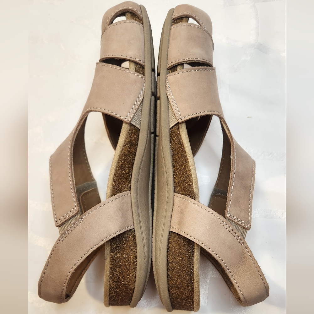 Earth Origins Etbirdine Comfort Support Tan Leather Slip On Sandal Size 7M - Picture 7 of 10